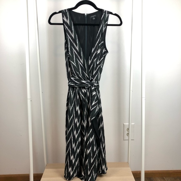 Ann Taylor V-neck Zig Zag Wrap Dress 6P - Picture 2 of 7